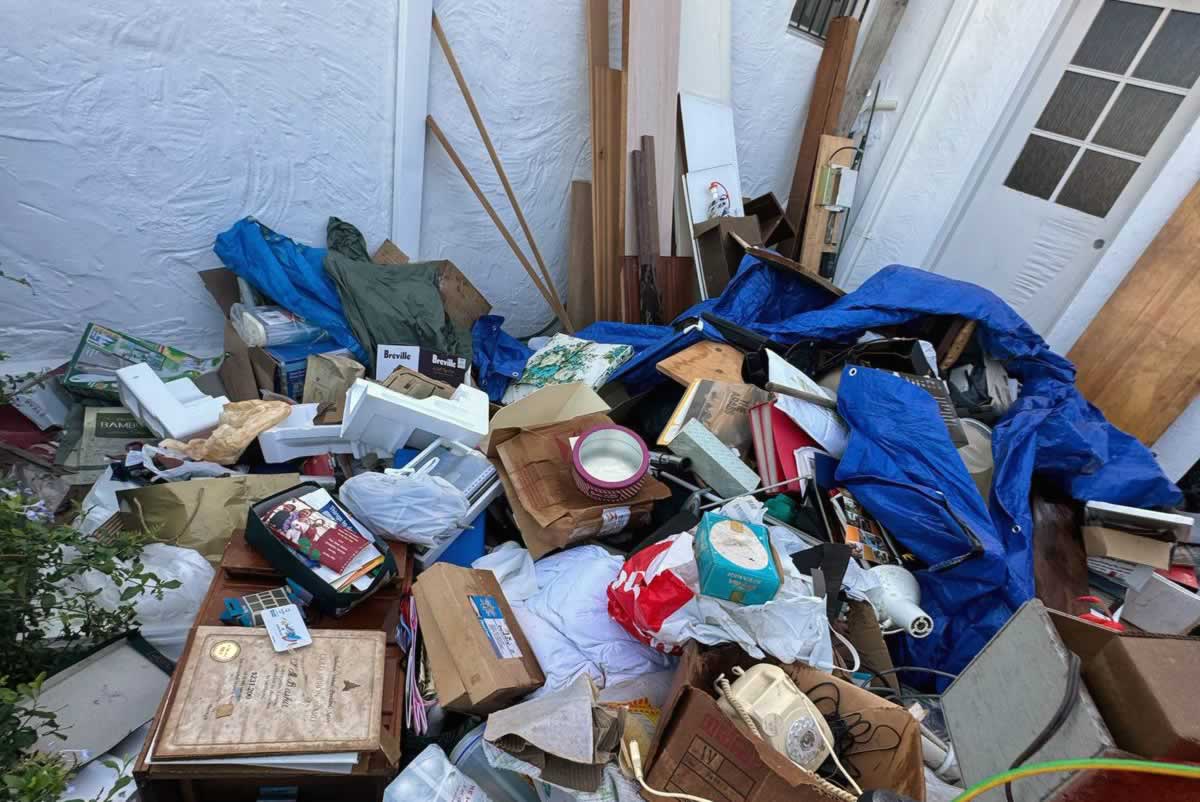 Same Day Rubbish Removal: Fast, Easy and Stress-Free Waste Disposal:image same-day-house-clean-out-sydney-01